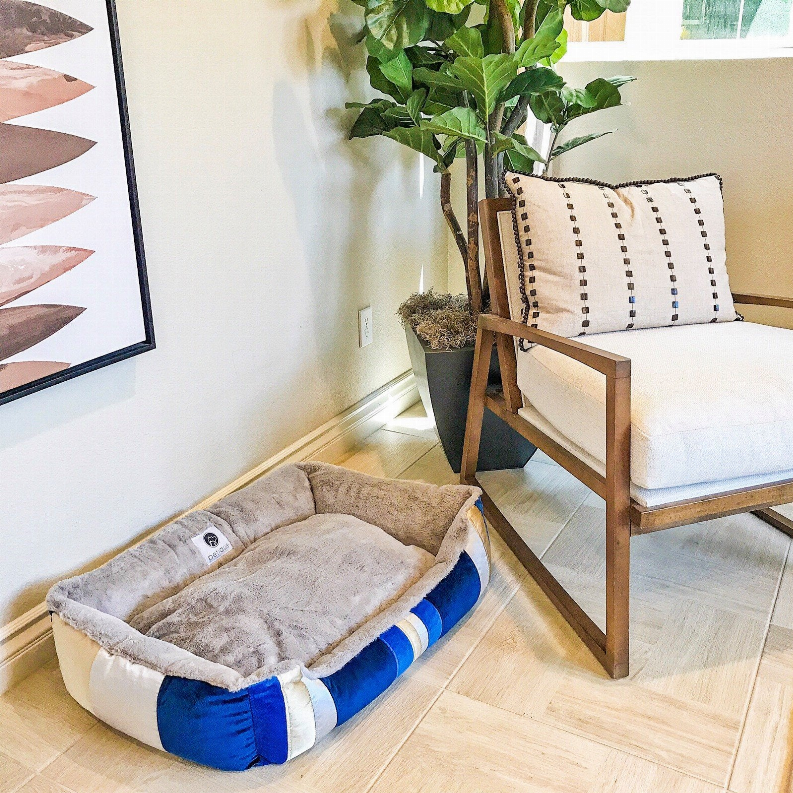 Golden Waves Reversible Pet Bed