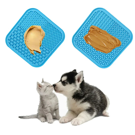 Silicone licking pad Pet Dog Lick Pad Bath Peanut Butter Slow Eating Licking Feeder Cats Lickmat Feeding Dog Lick Mat 2023